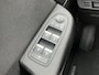 Renault Clio 1.3 TCe 140 Intens EDC AUTOMAAT | Pack Easy Drive Assist | Trekhaak | Stoel + Stuurverwarming | Navigatie | Apple CarPlay/Android Auto | Parkeersensoren V+A | Achteruitrijcamera | VOL