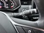 Renault Clio 1.3 TCe 140 Intens EDC AUTOMAAT | Pack Easy Drive Assist | Trekhaak | Stoel + Stuurverwarming | Navigatie | Apple CarPlay/Android Auto | Parkeersensoren V+A | Achteruitrijcamera | VOL