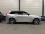 Volvo XC90 T8 Recharge AWD 455PK Polestar R-Design 7P. PANO/B&W/LUCHTVERING/22"/ACC/360CAMERA/PILOT-ASSIST/MEMORY/KEYLESS/DAB/BLACK-PACK/POLESTAR-PERFORMANCE/VOLVO DEALER HISTORIE/UNIEKE AUTO