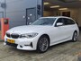 BMW 3-Serie Touring 330e High Executive / PANO / ELEKTR. TREKH. / LASER / KEYLESS / HEAD-UP / ACC / HARM-KARD.!