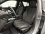 Peugeot e-2008 EV GT Avantage 54 kWh 156 pk | Navigatie | Achteruitrijcamera | Verwarmde Sportstoelen | Alcantara Bekleding | Keyless Entry/Start | Full-LED Koplampen | Dodehoek Detectie | Adaptieve Cruise Control | 17" Lichtmetalen Velgen | Apple Carplay/Android Auto |