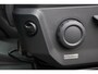 Volkswagen Crafter 35 2.0 TDI L3H2 Exclusive 177PK / 130kW DSG, Hero pakket (spoiler, zonwering, sidebars etc.), achteruitrijcamera (rear view), Apple Carplay & Android Auto, adaptieve cruise control (acc) met Stop & Go, verwarmbare voorruit, alarmsysteem, LED koplampen, bijrijdersbank met opbergvak, parkeersensoren voor + achter, versterkte vering en demping, trekhaak, 17'' LMV hoogglans zwart, BPMvrij