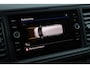 Volkswagen Crafter 35 2.0 TDI L3H2 Exclusive 177PK / 130kW DSG, Hero pakket (spoiler, zonwering, sidebars etc.), achteruitrijcamera (rear view), Apple Carplay & Android Auto, adaptieve cruise control (acc) met Stop & Go, verwarmbare voorruit, alarmsysteem, LED koplampen, bijrijdersbank met opbergvak, parkeersensoren voor + achter, versterkte vering en demping, trekhaak, 17'' LMV hoogglans zwart, BPMvrij