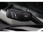 Volkswagen Crafter 35 2.0 TDI L3H2 Exclusive 177PK / 130kW DSG, Hero pakket (spoiler, zonwering, sidebars etc.), achteruitrijcamera (rear view), Apple Carplay & Android Auto, adaptieve cruise control (acc) met Stop & Go, verwarmbare voorruit, alarmsysteem, LED koplampen, bijrijdersbank met opbergvak, parkeersensoren voor + achter, versterkte vering en demping, trekhaak, 17'' LMV hoogglans zwart, BPMvrij