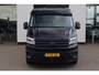 Volkswagen Crafter 35 2.0 TDI L3H2 Exclusive 177PK / 130kW DSG, Hero pakket (spoiler, zonwering, sidebars etc.), achteruitrijcamera (rear view), Apple Carplay & Android Auto, adaptieve cruise control (acc) met Stop & Go, verwarmbare voorruit, alarmsysteem, LED koplampen, bijrijdersbank met opbergvak, parkeersensoren voor + achter, versterkte vering en demping, trekhaak, 17'' LMV hoogglans zwart, BPMvrij