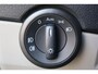 Volkswagen Transporter 2.0 TDI L2H1 Highline 102PK / 75kW, Highline, achterdeuren met ruit en wisser, navigatie, multifunctioneel lederen stuurwiel, parkeersensoren voor en achter (pdc), trekhaak, voorruit verwarming, cruise control, licht en regensensor, airco