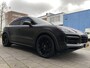 Porsche Cayenne Coupé 3.0 E-Hybrid 463PK - Matt Zwart I Panorama dak I Leer I Navigatie en nog veel Meer...