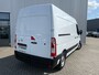 Renault Master 2.3 dCi 135 L2H2 Comfort ( Nissan Interstar) Airco, Cruise Control, Parkeersensoren, Radio, Blue Tooth, Laadruimte betimmering en vloer