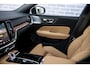 Volvo V60 2.0 T6 Plug-in hybrid AWD Ultra Dark | Heico | Polestar | Trekhaak | Stoel Ventilatie en Massage | Bowers & Wilkins | 360 Camera | Gelamineerd Glas |