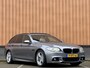 BMW 5-Serie Touring 520i Executive | Panoramadak | Parkeersensoren | Elektrische Stoelen + Geheugenfunctie | Cruise Control | Keyless | Stoelverwarming