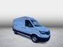 Volkswagen Crafter Bedrijfswagens Trendline L3H3 35 (140 pk) 103 kW pk 6 versn. Hand | BPM vrij | Vierseizoensbanden | Trekhaak met vaste kogel (inclusief aanhangwagenstabilisator) | Middelhoog dak (h3) | Achteruitrijcamera (rear view) |