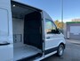 Volkswagen Crafter Bedrijfswagens L3H3 Trendline 103kW 140pk 3T GVW 6 versn.hand VW Bedrijfswagens Crafter Highline 35 2.0 TDI L3H3 140 pk 103 kW pk 6 versn | BPM vrij | Volwaardig reservewiel (inclusief boordgereedschap en krik) | Trekhaak met vaste kogel (inclusief aanhangwagenstabilisator) | Stoelbekleding stof robuust "marathon" |