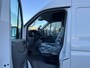 Volkswagen Crafter Bedrijfswagens L3H3 Trendline 103kW 140pk 3T GVW 6 versn.hand VW Bedrijfswagens Crafter Highline 35 2.0 TDI L3H3 140 pk 103 kW pk 6 versn | BPM vrij | Volwaardig reservewiel (inclusief boordgereedschap en krik) | Trekhaak met vaste kogel (inclusief aanhangwagenstabilisator) | Stoelbekleding stof robuust "marathon" |