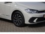 Volkswagen Polo 1.0 TSI Life Edition 95PK / 70kW, Achteruitrijcamera, Achter parkeersensoren, volledig digitaal instrumentenpaneel, Apple Carplay & Android Auto, Travel Assist (incl. Adaptive Cruise Control), LED koplampen, DAB, verkeerstekenherkenning, rijstrooksensor met correctie, 15'' 'Essex' LMV