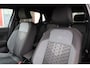Volkswagen Polo 1.0 TSI R-Line 95PK / 70kW DSG, Achteruitrijcamera (rear view), LED koplampen, extra getint glas, Digital Cockpit Pro, comfortstoelen, 16'' 'Valencia' LMV, Apple Carplay / Android Auto, draadloos telefoon laden, DAB+, verkeerstekenherkenning, parkeersensoren voor en achter (pdc), elektrisch verstel-, verwarm- en inklapbare buitenspiegels