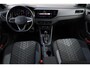 Volkswagen Polo 1.0 TSI R-Line 95PK / 70kW DSG, Achteruitrijcamera (rear view), LED koplampen, extra getint glas, Digital Cockpit Pro, comfortstoelen, 16'' 'Valencia' LMV, Apple Carplay / Android Auto, draadloos telefoon laden, DAB+, verkeerstekenherkenning, parkeersensoren voor en achter (pdc), elektrisch verstel-, verwarm- en inklapbare buitenspiegels, 48 maanden garantie / max 100.000km
