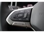Volkswagen Polo 1.0 TSI R-Line 95PK / 70kW Verwarmbare voorstoelen, Keyless Entry & Start, volledig digitaal instrumentenpaneel, Apple Carplay & Android Auto, adaptive cruise control met Stop & Go en stuurhulp, Climatronic airconditioning, extra getint glas achter, buitenspiegels elektrisch verstel-, inklap- en verwambaar, 16'' LMV