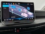 Volkswagen Golf 1.5 eTSI 116 7DSG Life Edition | 'App-Connect' draadloze smartphone integratie | Achterbank in ongelijke delen neerklapbaar incl. middenarmsteun en doorlaadmogelijkheid | Afstandscontrolesysteem (Front Assist)
