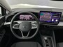 Volkswagen Golf 1.5 eTSI 116 7DSG Life Edition | 'App-Connect' draadloze smartphone integratie | Achterbank in ongelijke delen neerklapbaar incl. middenarmsteun en doorlaadmogelijkheid | Afstandscontrolesysteem (Front Assist)