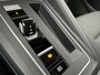 Volkswagen Golf 1.5 eTSI 116 7DSG Life Edition | 'App-Connect' draadloze smartphone integratie | Achterbank in ongelijke delen neerklapbaar incl. middenarmsteun en doorlaadmogelijkheid | Afstandscontrolesysteem (Front Assist)