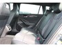 Volkswagen Passat Variant 1.5 eTSI 150 7DSG R-Line Business | 'App-Connect' draadloze smartphone integratie | Afstandscontrolesysteem (Front Assist) | Automatische afstandsregeling (Adaptive Cruise Control)