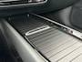 Volkswagen ID.7 Tourer 77 kWh Elektromotor 286 1AT Pro Business | 'App-Connect' draadloze smartphone integratie | Achterbank in ongelijke delen neerklapbaar incl. middenarmsteun en doorlaadmogelijkheid | Afstandscontrolesysteem (Front Assist), met voetgangers- en fietsersherkenning