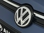Volkswagen Golf 1.5 eTSI 116 7DSG R-Line Edition | 'App-Connect' draadloze smartphone integratie | Achterbank in ongelijke delen neerklapbaar incl. middenarmsteun en doorlaadmogelijkheid | Advance pakket