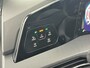 Volkswagen Golf 1.5 eTSI 116 7DSG R-Line Edition | 'App-Connect' draadloze smartphone integratie | Achterbank in ongelijke delen neerklapbaar incl. middenarmsteun en doorlaadmogelijkheid | Advance pakket