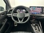 Volkswagen Golf Variant 1.5 eTSI 116 7DSG R-Line Edition | 'App-Connect' draadloze smartphone integratie | Achterbank in ongelijke delen neerklapbaar incl. middenarmsteun en doorlaadmogelijkheid | Advance pakket