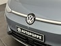 Volkswagen ID.7 Tourer 77 kWh Elektromotor 286 1AT Pro Business | 'App-Connect' draadloze smartphone integratie | Achterbank in ongelijke delen neerklapbaar incl. middenarmsteun en doorlaadmogelijkheid | Achterlichten LED, luxe uitgevoerd incl. dynamische knipperlichten