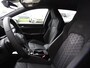 Volkswagen Golf Variant R-Line Edition | Inclusief €2000,- inruilvoordeel Inclusief €2000,- inruilvoordeel | 'App-Connect' draadloze smartphone integratie | Achterbank in ongelijke delen neerklapbaar incl. middenarmsteun en doorlaadmogelijkheid | Afstandscontrolesysteem (Front Assist)
