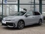 Volkswagen Golf Variant R-Line Edition | Inclusief €2000,- inruilvoordeel Inclusief €2000,- inruilvoordeel | 'App-Connect' draadloze smartphone integratie | Achterbank in ongelijke delen neerklapbaar incl. middenarmsteun en doorlaadmogelijkheid | Afstandscontrolesysteem (Front Assist)