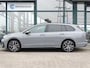 Volkswagen Golf Variant R-Line Edition | Inclusief €2000,- inruilvoordeel Inclusief €2000,- inruilvoordeel | 'App-Connect' draadloze smartphone integratie | Achterbank in ongelijke delen neerklapbaar incl. middenarmsteun en doorlaadmogelijkheid | Afstandscontrolesysteem (Front Assist)