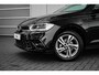 Volkswagen Polo R-Line Business Inclusief €2000,- inruilvoordeel | | 'App-Connect' draadloze smartphone integratie | Achterlichten LED, luxe uitgevoerd incl. dynamische knipperlichten | Afstandscontrolesysteem (Front Assist)