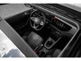 Volkswagen Polo R-Line Business Inclusief €2000,- inruilvoordeel | | 'App-Connect' draadloze smartphone integratie | Achterlichten LED, luxe uitgevoerd incl. dynamische knipperlichten | Afstandscontrolesysteem (Front Assist)