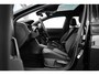 Volkswagen Polo R-Line Business Inclusief €2000,- inruilvoordeel | | 'App-Connect' draadloze smartphone integratie | Achterlichten LED, luxe uitgevoerd incl. dynamische knipperlichten | Afstandscontrolesysteem (Front Assist)
