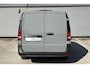 Mercedes-Benz eVito 112 L2 | Parkeerpakket met achteruitrijcamera | Smartphone Integratie Pakket | Laadruimte bekleding met Kunststof vloer | Tweezits Bijrijdersbank | Comfort Bestuurdersstoel |