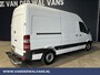 Mercedes-Benz Sprinter 316 CDI 163 pk L2H2 Euro6 Airco | 2800kg trekhaak | Cruisecontrol | Parkeersensoren zijdeur