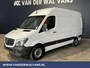 Mercedes-Benz Sprinter 316 CDI 163 pk L2H2 Euro6 Airco | 2800kg trekhaak | Cruisecontrol | Parkeersensoren zijdeur