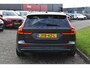 Volvo V60 T6 AWD 350PK Plug-in Hybrid Essential Edition Black | Demo | Camera | 19"LMV | Stoel-stuur verwarming | Getint glas