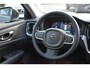 Volvo V60 T6 AWD 350PK Plug-in Hybrid Essential Edition Black | Demo | Camera | 19"LMV | Stoel-stuur verwarming | Getint glas