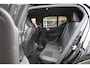 Volvo EX40 Extended Range Plus Black Ed. 82 kWh | H&K | Blis | ACC | Stuurverwarming | 20" LMV | 360 camera | Getint glas | Apple carplay