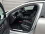 Volvo V60 T6 Plug-in hybrid AWD Ultra Dark / Custom made Black Sheep uitvoering / Exterior Styling Kit /  19" Glossy Black /