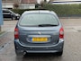 Citroën Xsara Picasso 1.6i-16V Caractère Clima, Parkeer sensoren,  Lichte schade Bij de verkoop van gebruikte voertuigen door CD-Cars wordt geen standaard garantie verstrekt. De koper aanvaardt het voertuig in de staat waarin het zich bevindt op het moment van aankoop, in