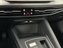 Volkswagen Golf 1.5 eHybrid 204 6DSG eHybrid Life Edition | 'App-Connect' draadloze smartphone integratie | Achterbank in ongelijke delen neerklapbaar incl. middenarmsteun en doorlaadmogelijkheid | Achteruitrijcamera (Rear View)