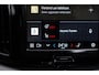 Volvo XC60 2.0 T8 AWD Ultra Dark | Bowers & Wilkins | Actieve luchtvering met FOUR-C | 22" 5-Dubbel Spaaks Matt Black | Gelamineerde zijruiten | Visual Park Assist |