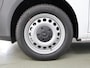 Mercedes-Benz eVito Bestelwagen 66 kWh L2 | Stoelverwarming | Achterdeuren | Navigatie | Airco | Cruise Control | Schuifdeur links en Rechts |