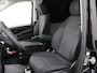 Mercedes-Benz eVito Bestelwagen 66 kWh L2 | Navigatie | Cruise Control | Airco | Bluetooth | Achteruitrijcamera | Achterdeuren |