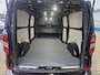 Ford Transit Custom 300 2.0 TDCI L2H1 Limited 136pk | Achterklep Uniek! | Stoelverwarming | Trekhaak | Laadvloer en zijwand betimmering