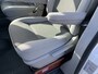 Volkswagen Transporter Kombi 2.0 TDI 140 pk DSG Automaat L1H1 BM 20 stuks op Voorraad !!!  BTW en BPM vrij Airco Cruise control PDC Trekhaak 1e eigenaar Ideaal voor ombouw naar camper Euro 5